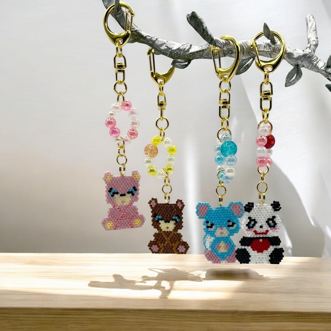 ビーズキーホルダー b09d4fd60ca6d4207548c4a92bab0d