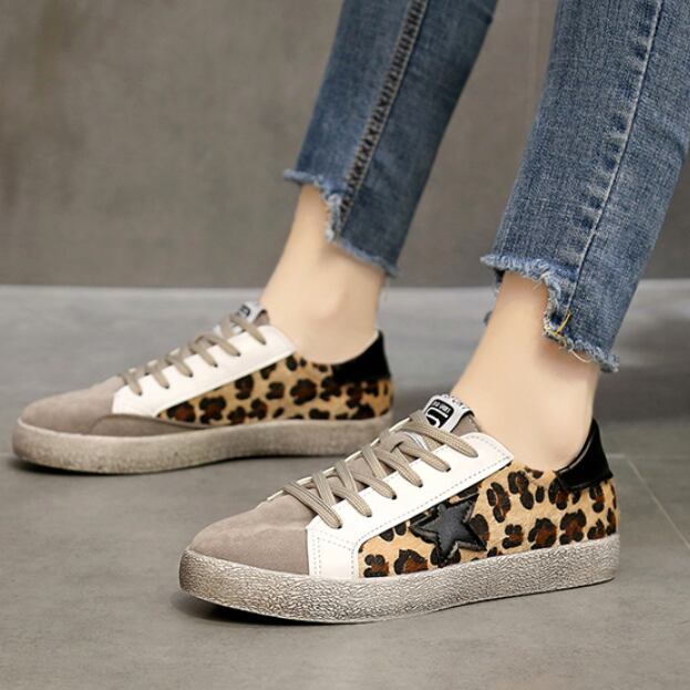 Shoes Leopard Casual 靴 スニーカー グレー ベージュ ヒョウ柄 レオパード柄 アニマル柄 スター 星 歩きやすい 疲れにくい 楽ちん ラウンドトゥ 大人 可愛い カジュアル オシャレ スポーティー アクティブ デイリー 普段使い お出かけ 旅行 レジャー レディース Sea
