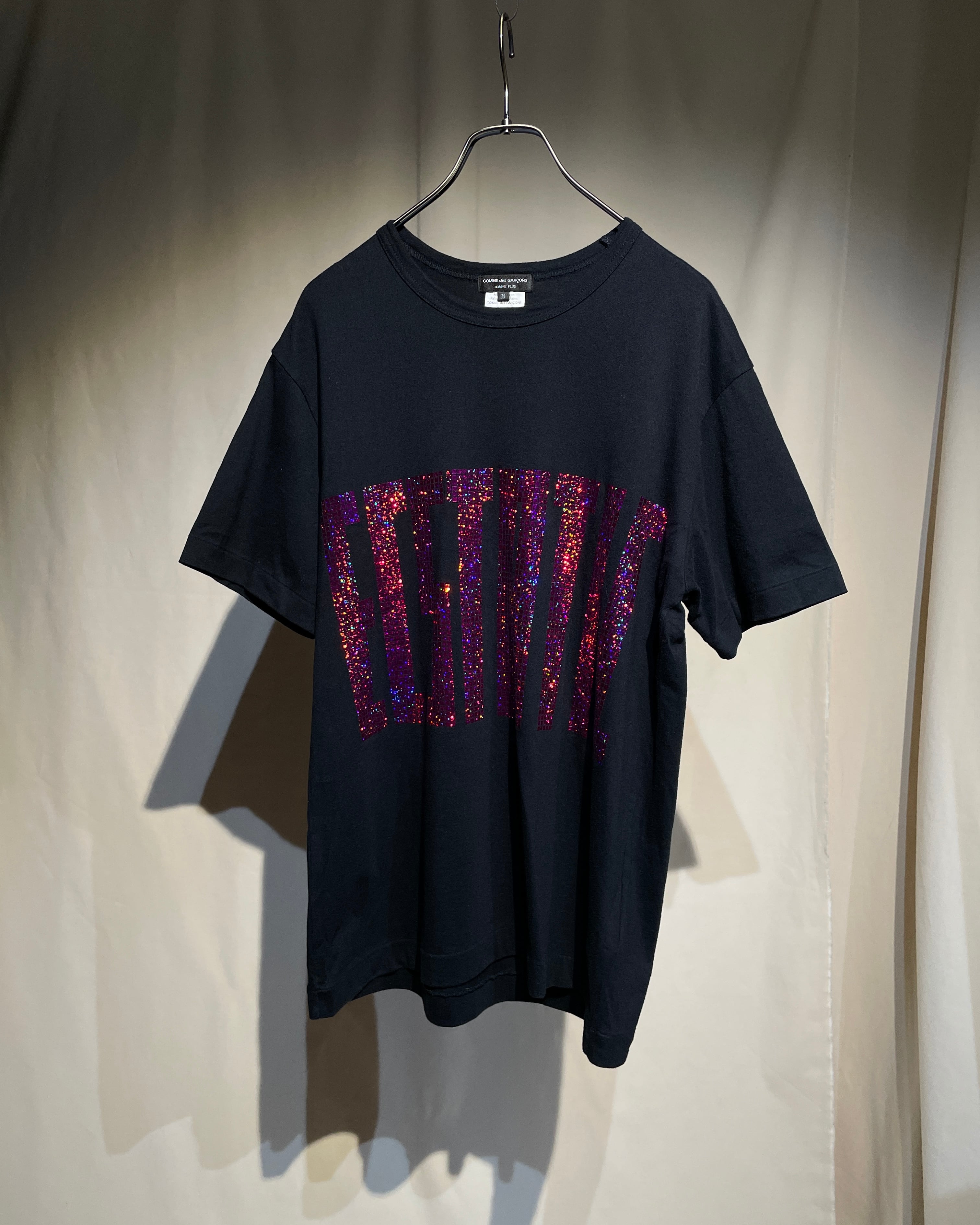 S/S2019 COMME des GARCONS HOMME PLUS - Glitter Stone Logo S/S T-Shirt