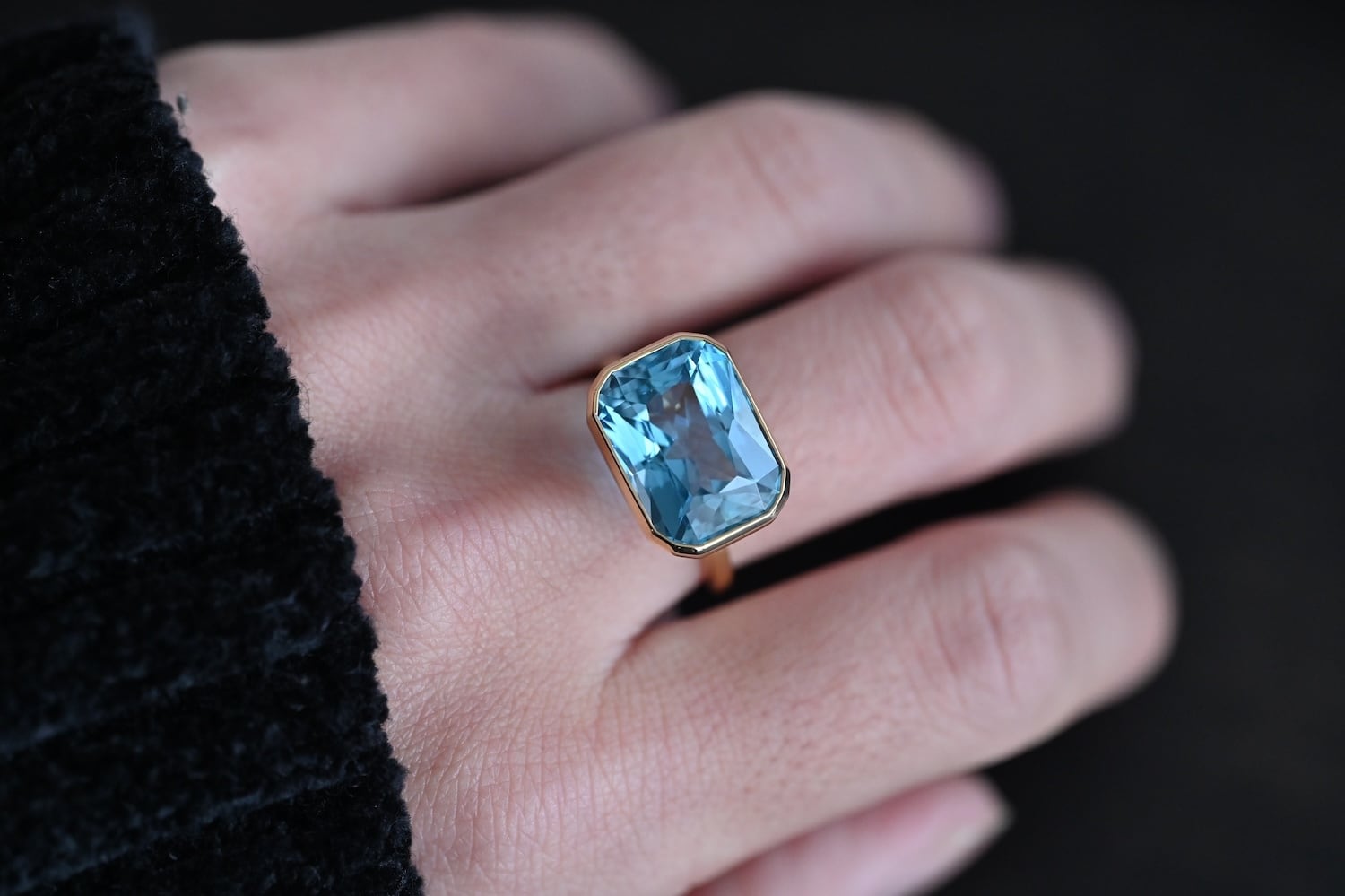 一点限り】K18YG ブルートパーズ(12.95ct) 覆輪リング | ASHIOURY