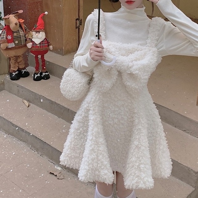 white big ribbon boa onepiece