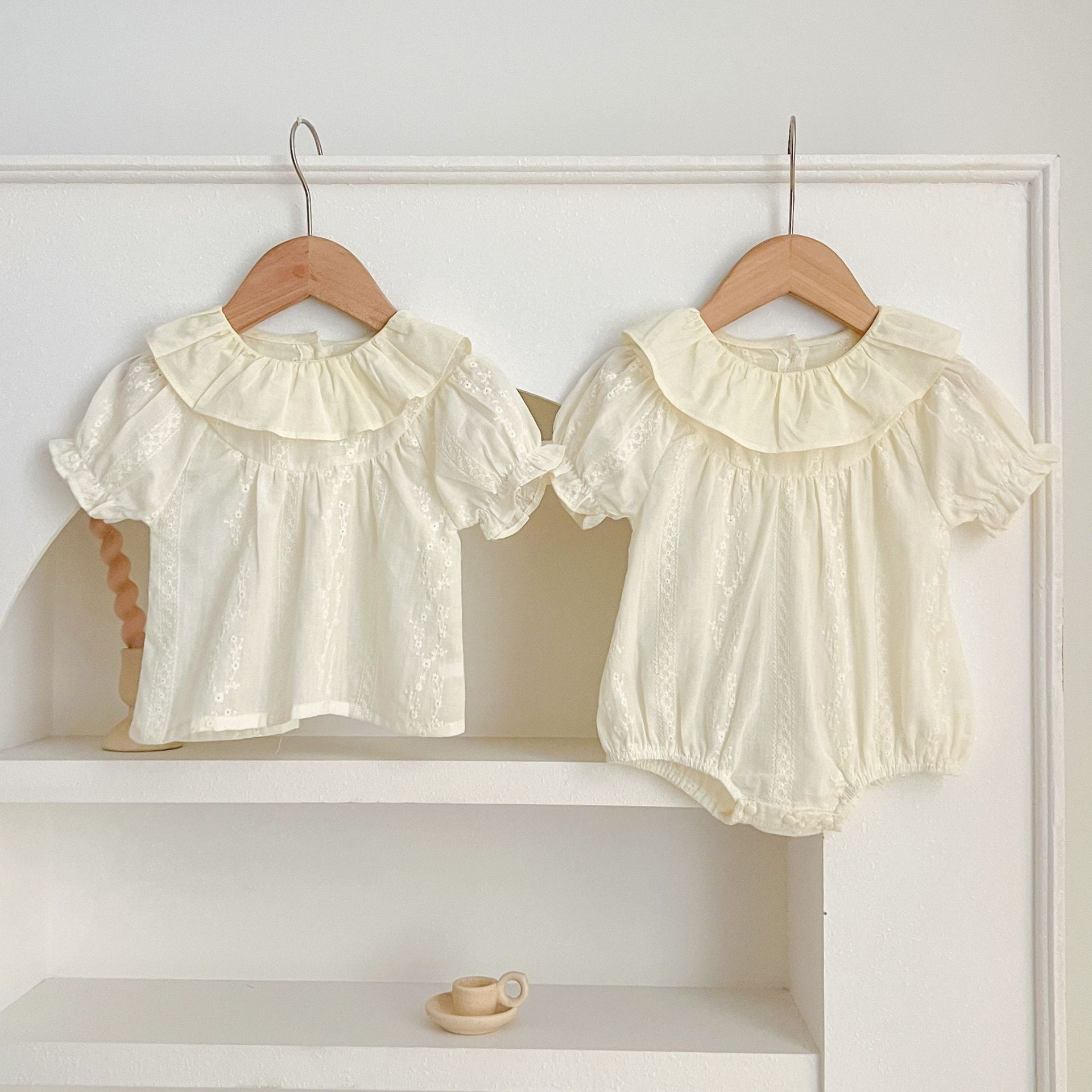 BIBI. フリル付き半袖ポロシャツ