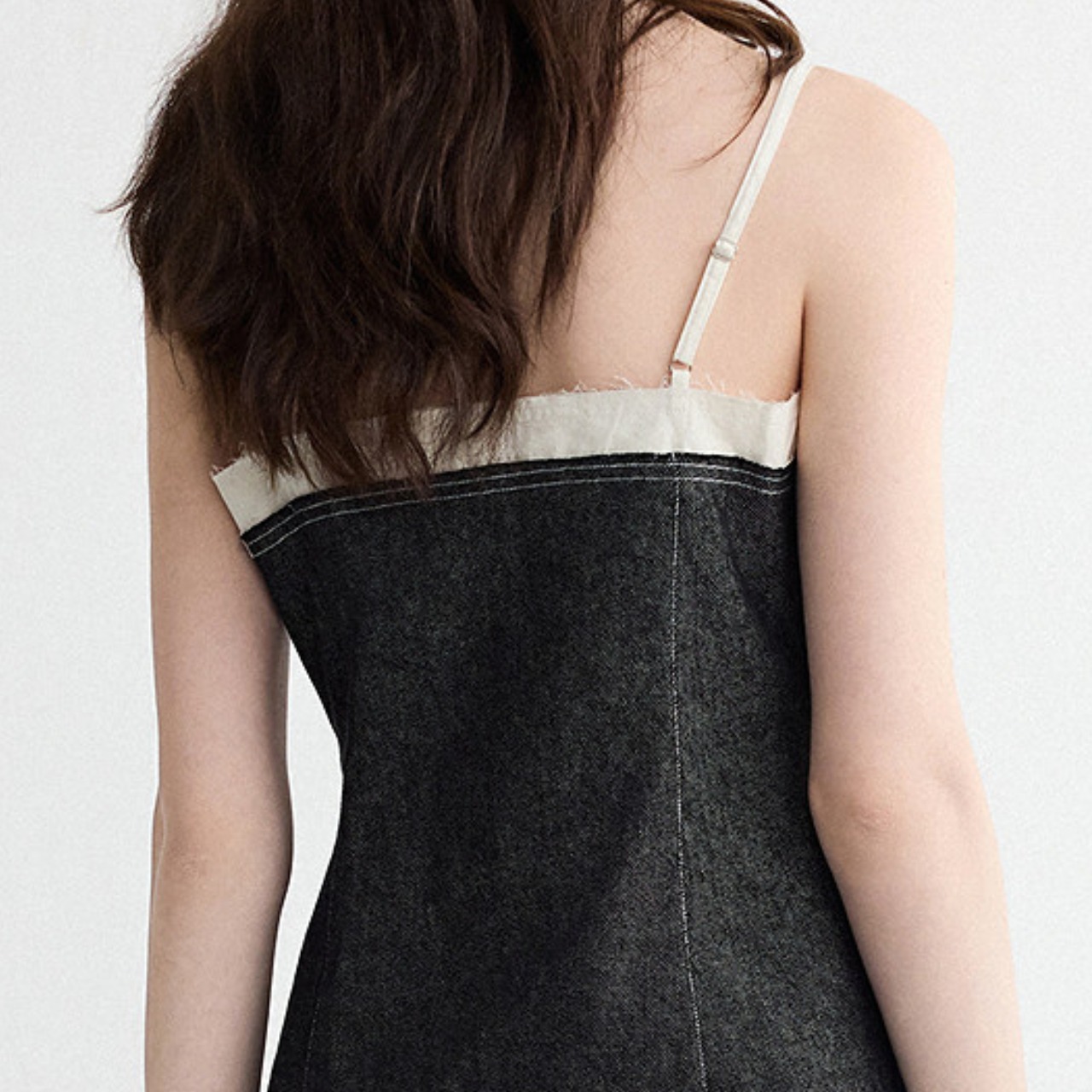 Sleeveless Cropped Denim Vest  T4573