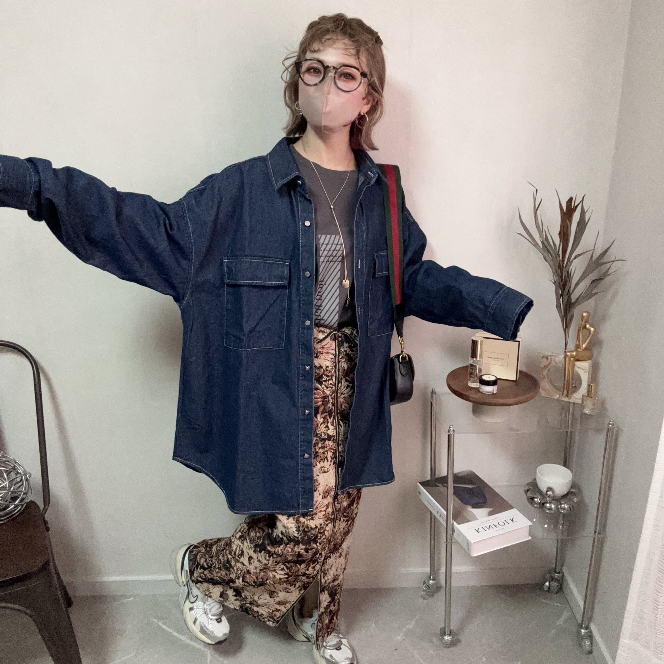 over size classical denim shirt