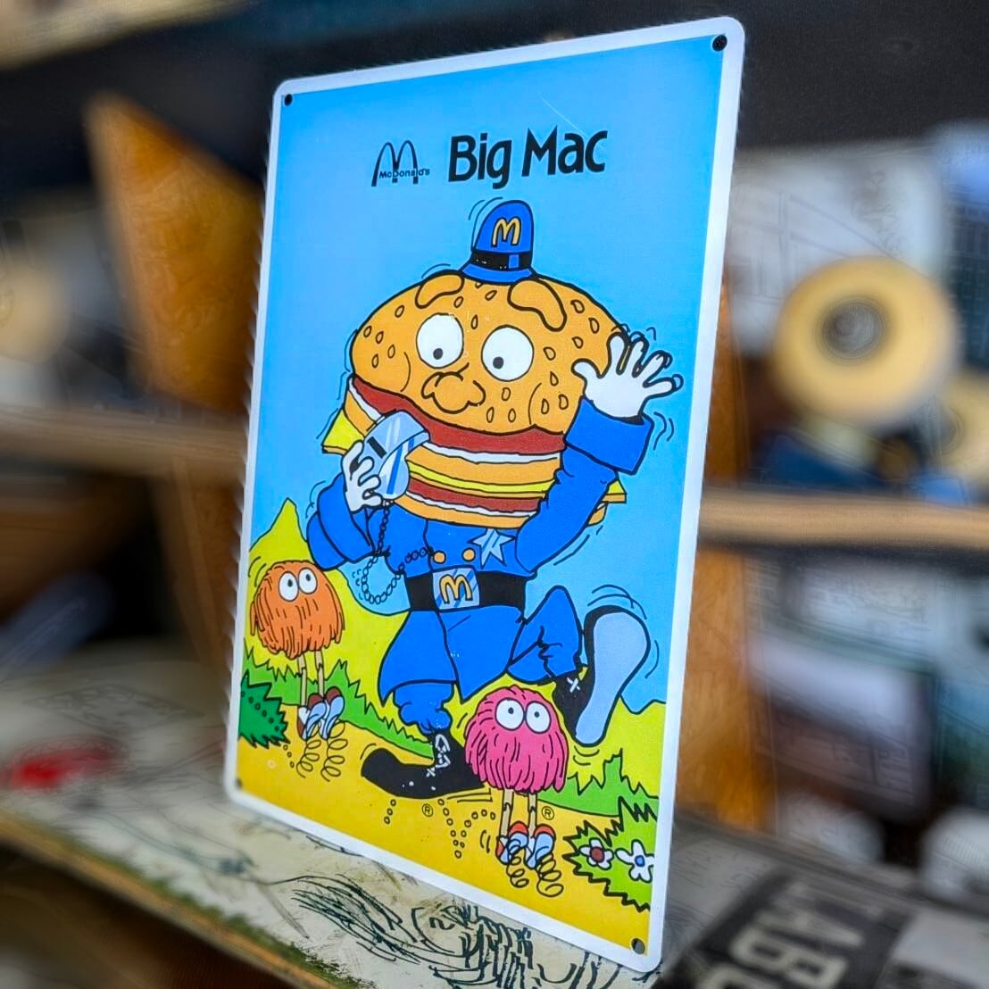再入荷！☆ 送料無料！ちょうどいいブリキ看板 ビンテージ加工【 McDonald・BIGMAC POLICE（ マクドナルド・ビックマックポリス ）】〚アメリカン雑貨 アメトイ〛