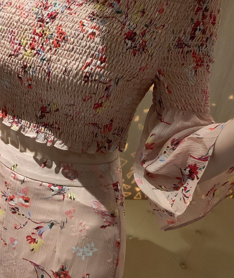 ツーピース セットアップ オフショルダー ワイドパンツ 花柄 ツーピース セットアップ オフショルダー ワイドパンツ 花柄