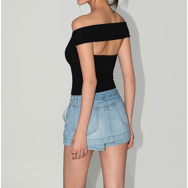 Off-the-shoulder short-sleeve T-shirt 125650