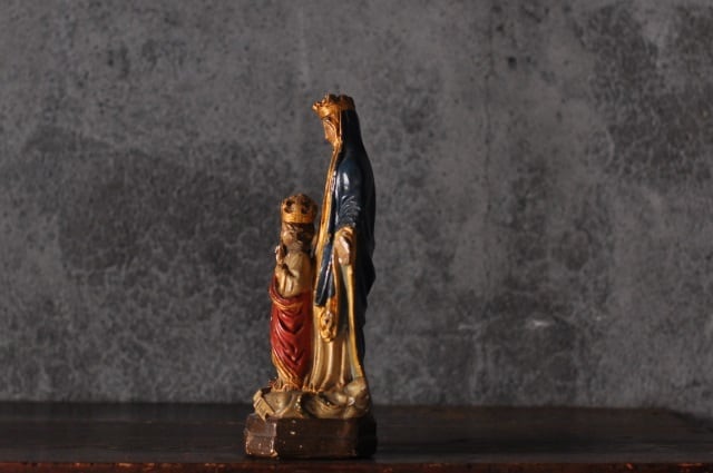 聖母マリアと幼子イエス像