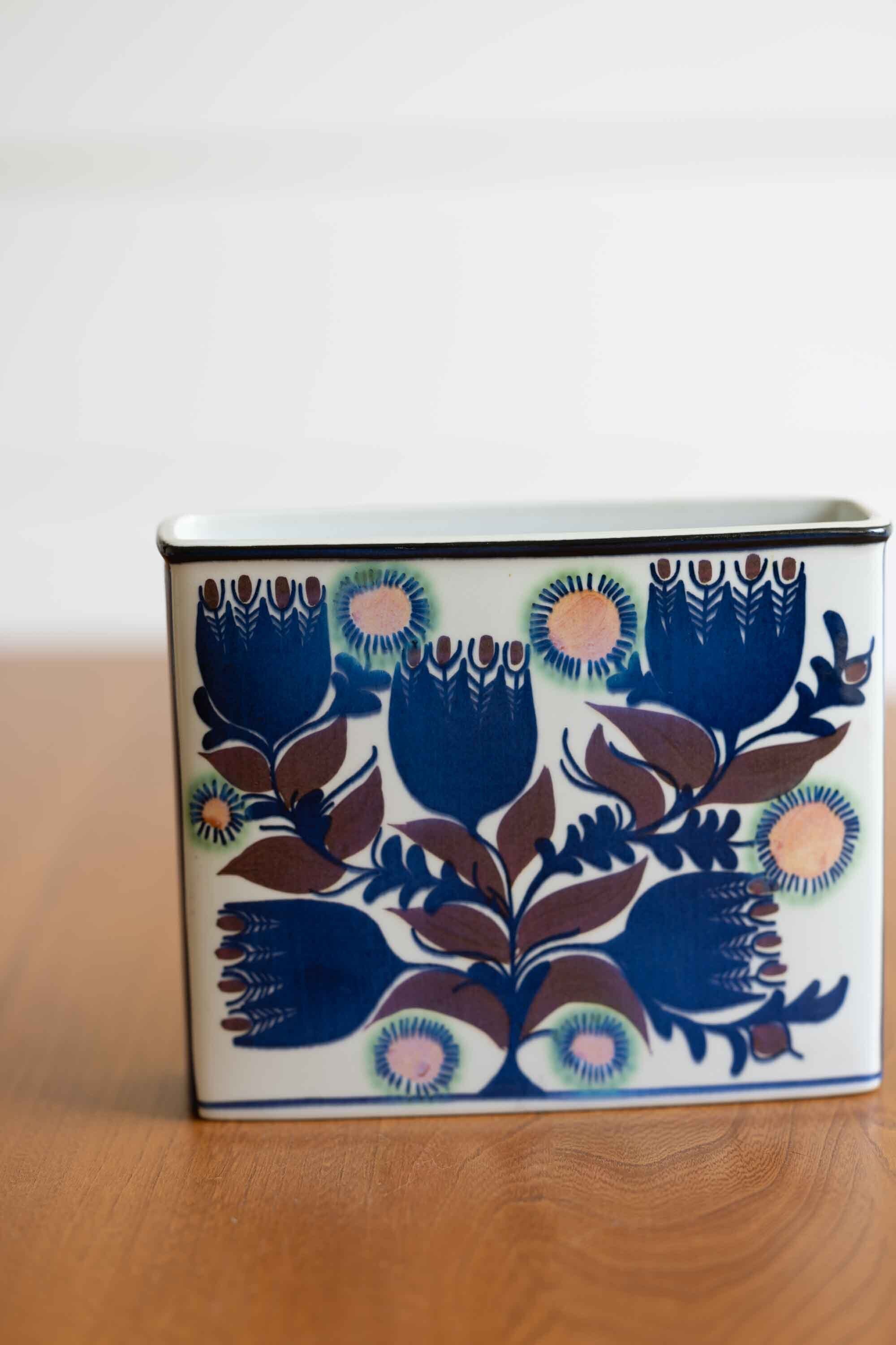 ROYAL COPENHAGEN TENERA(テネラ)シリーズ フラワーベース Berte Jessen ベルテ・イェッセン デザイン