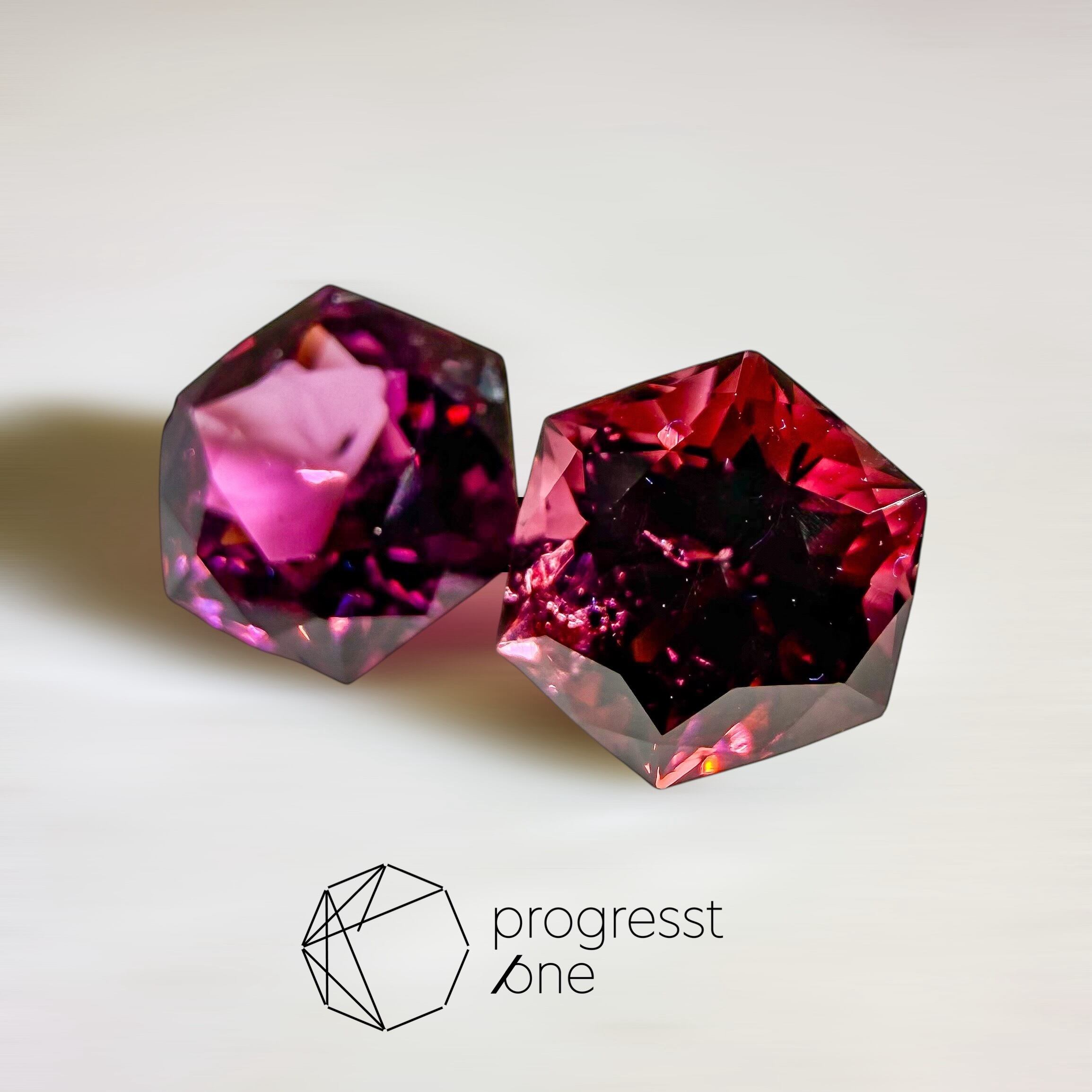ロードライトガーネット1.05or1.09ct | progresstone