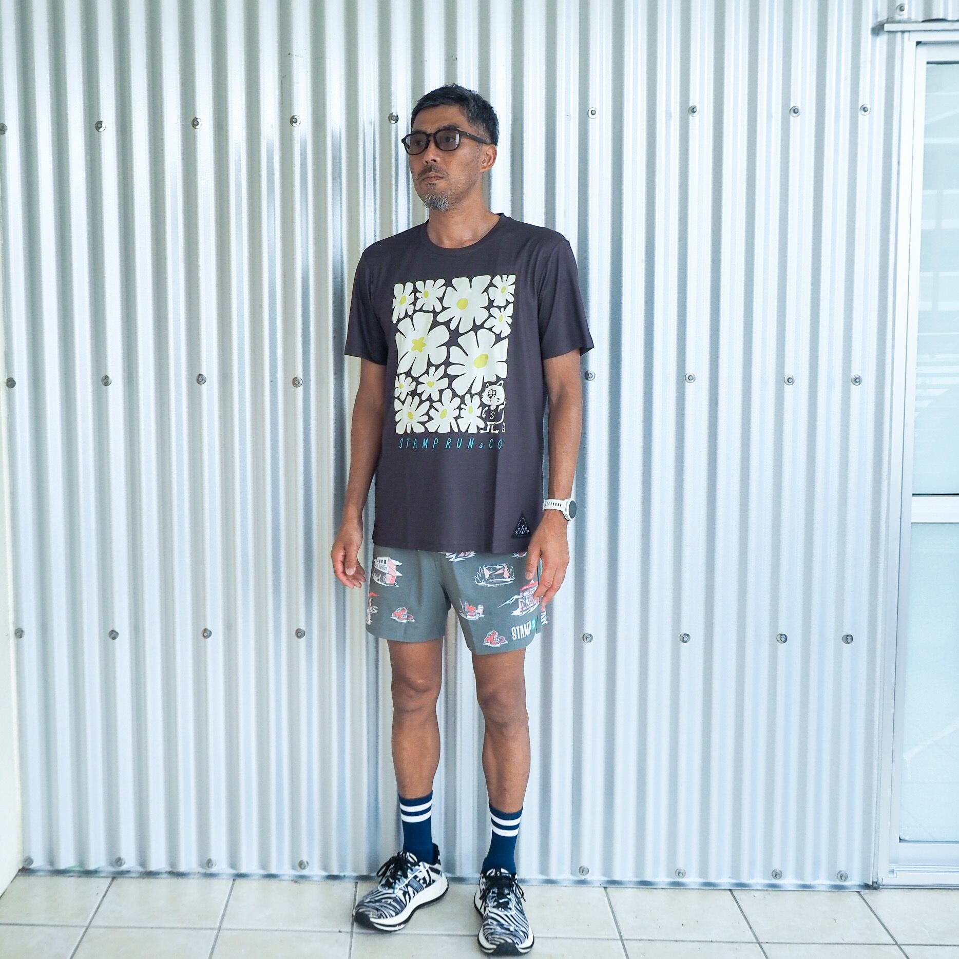 STAMP RUN & CO｜STAMP GRAPHIC RUN TEE (FLOWER) | Run Ride Point