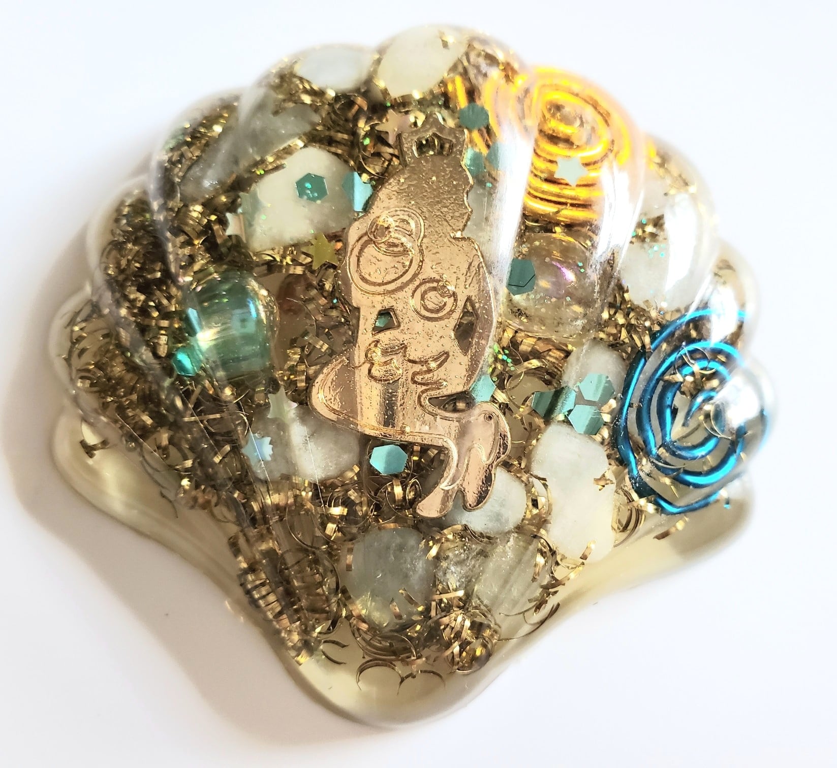 【カメオ】大金運☆オルゴナイトのキーホルダー（願い叶えるメモリーオイル封入） 波動玉（縁結び）オルゴナイトのキーホルダー（願い叶える