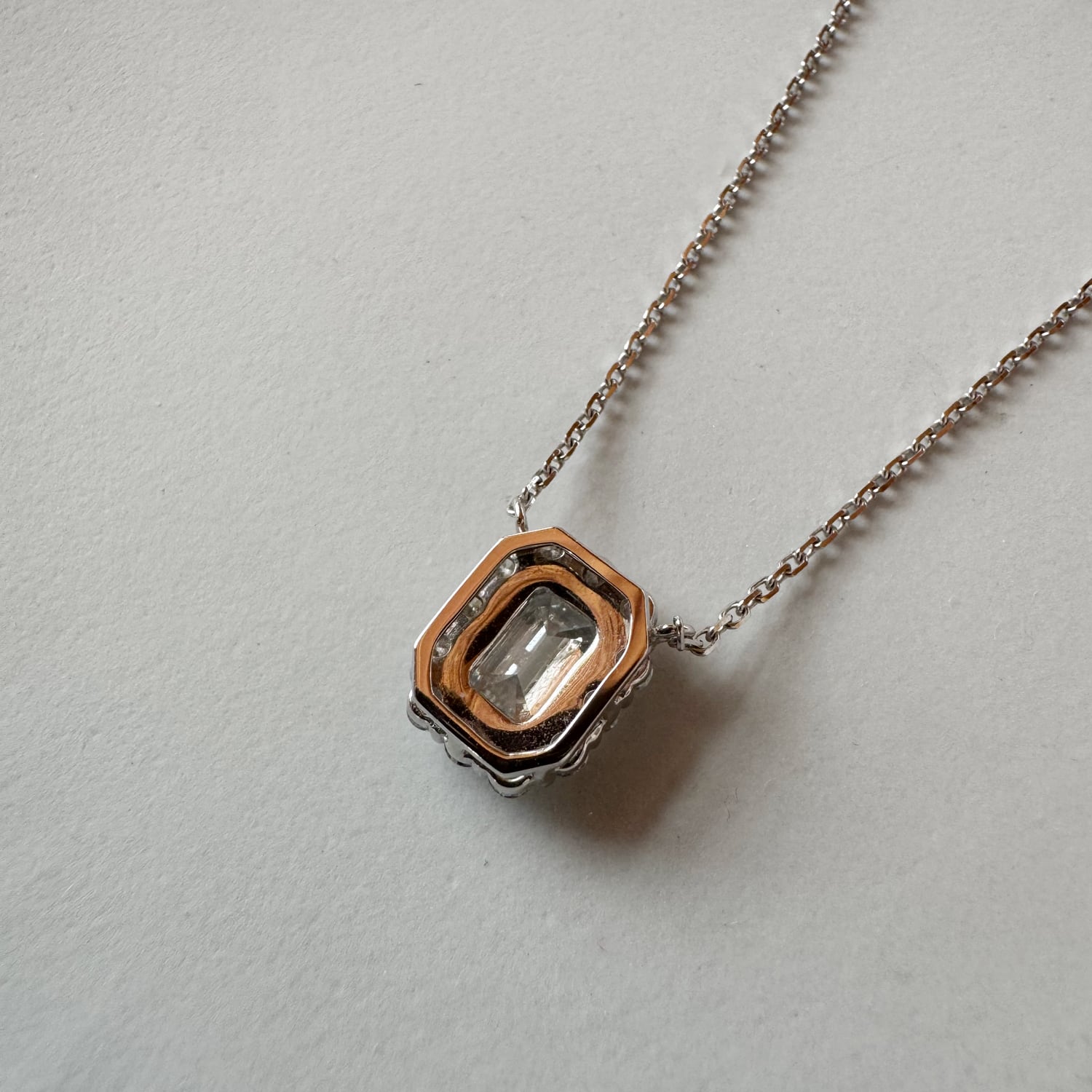 大粒エメラルドカット5.0ct ラボダイヤモンド 1.05ctラボダイヤ【グリーンカラーVVS2 エメラルドカット】IGI鑑定書付