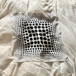 DOT SCARF