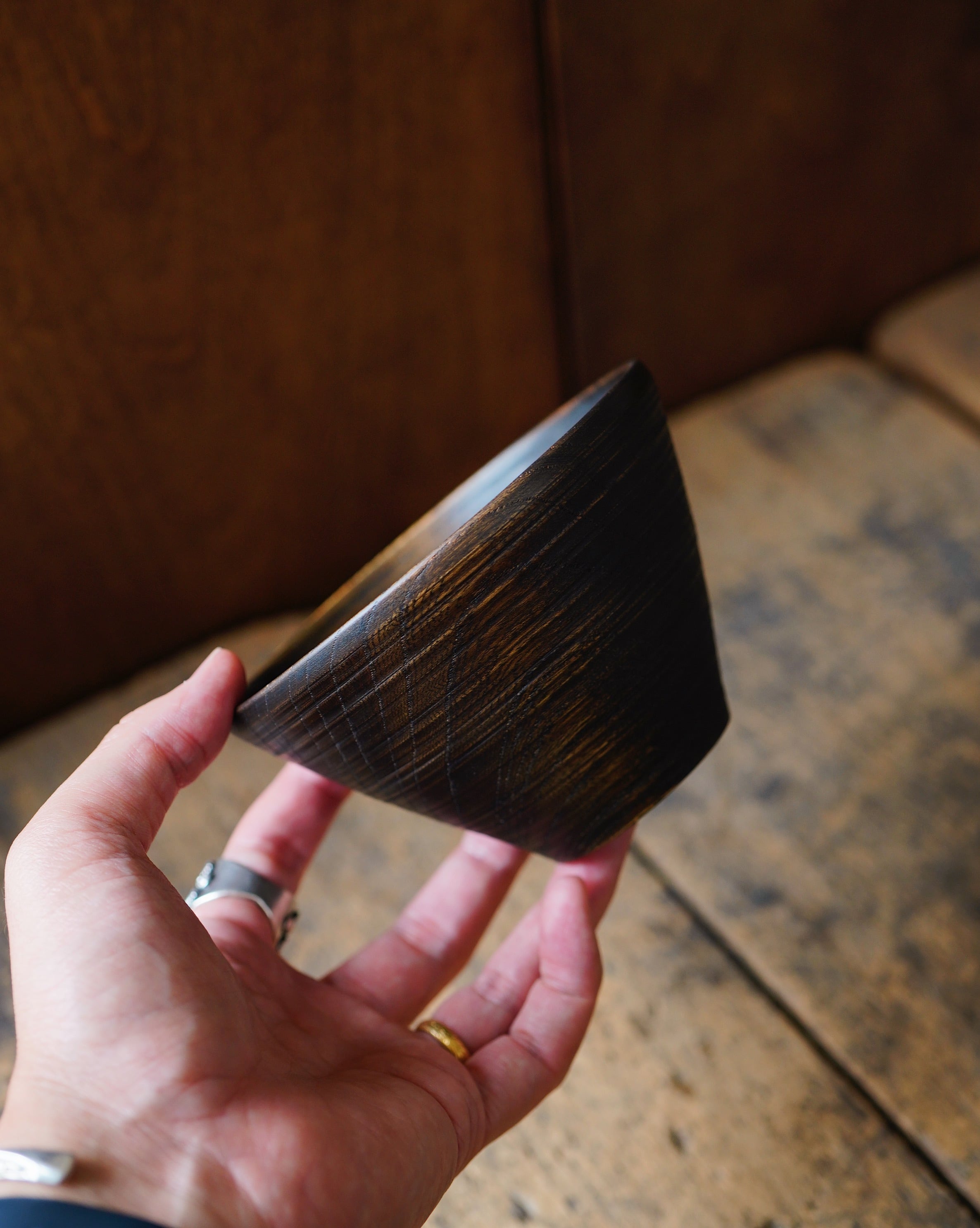 ボウル ケヤキ -鉄媒染ガラス塗装仕上げ- ③ / 駒田雄蔵 | hitsujitoyagi