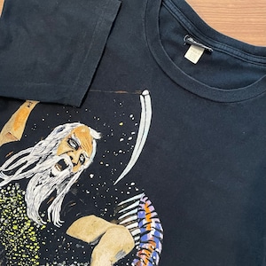 【VOLCOM】存在感のあるイラスト プリント Tシャツ ブランドロゴ バックロゴ Mサイズ  スケボー スノボー ボルコム メキシコ製 US古着 アメリカ古着