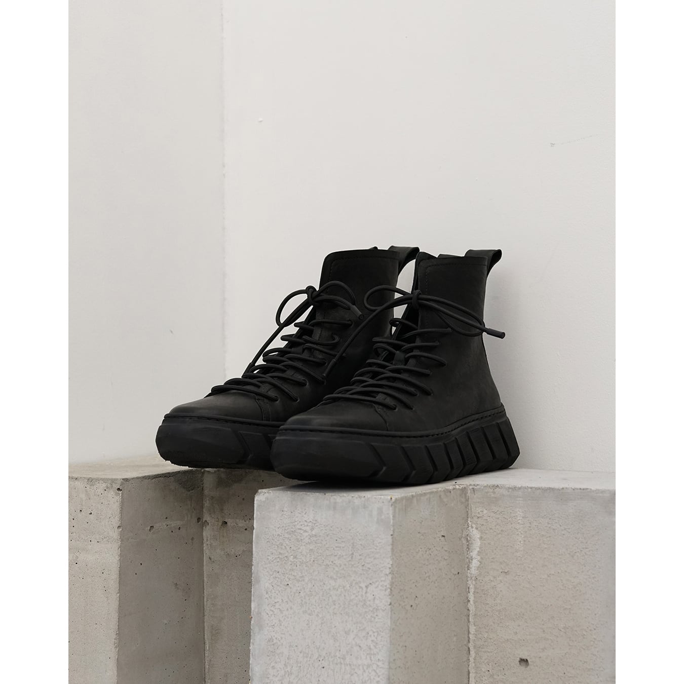 The Viridi-anne] (ザヴィリディアン) VI-3818-09 LACE-UP SNEAKERS