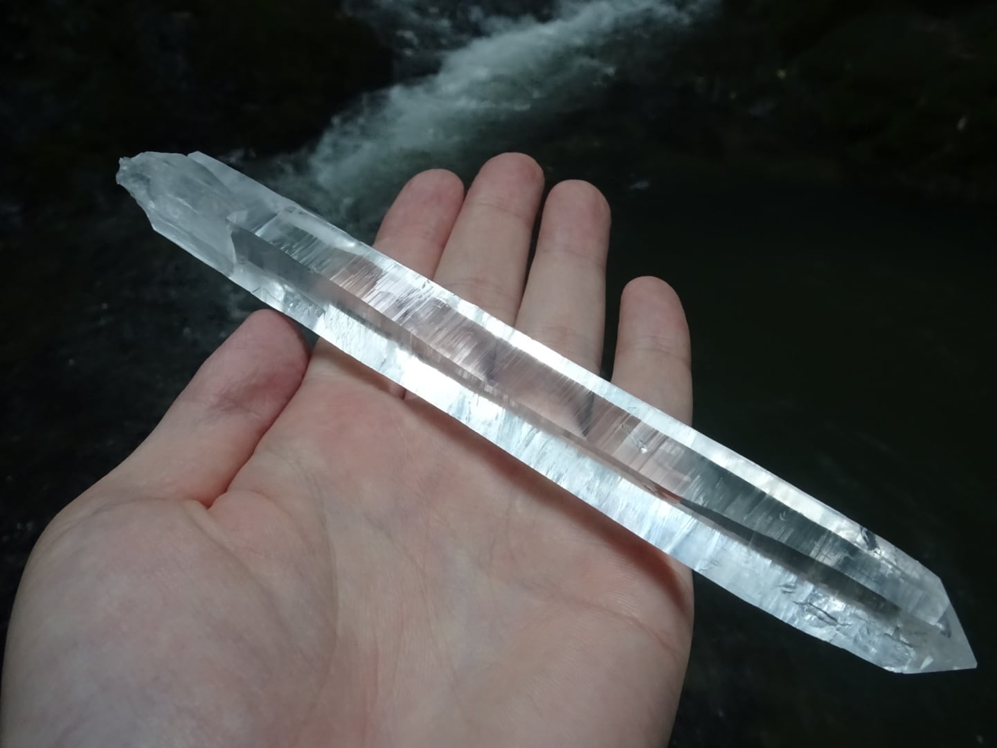 ディアマンティーナ産レーザークリスタル（ホーリーワンド） | 虹石屋