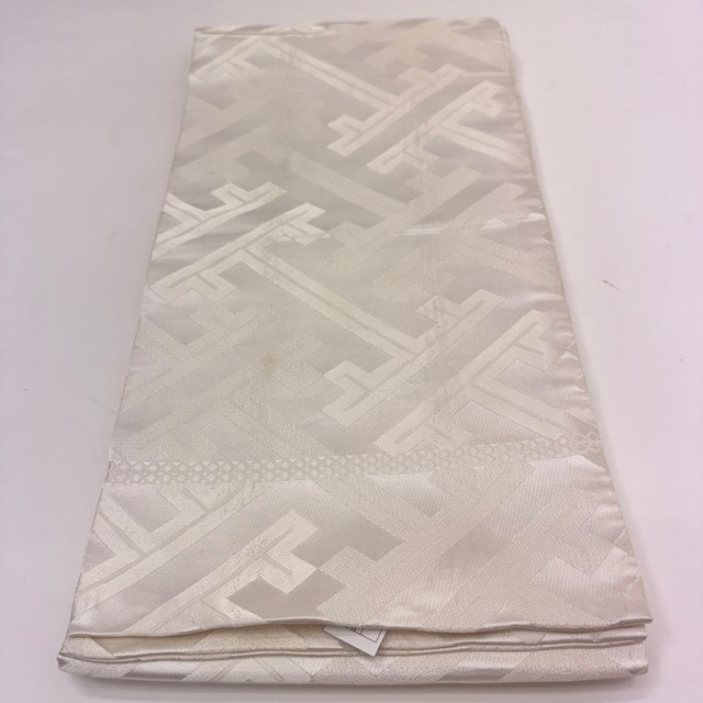 掛下帯 白帯 422cm 花嫁衣装 貸衣装 中古 リサイクル レンタル処分 結婚式 婚礼 着付け 舞台 きもの 着物 6694