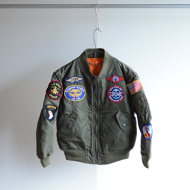 80s ALPHA アルファ MA-1フライトジャケット ワッペン付き TOPGUN USAF 9th Air Force US ARMY  APACHE AIRBORNE 星条旗 MA1