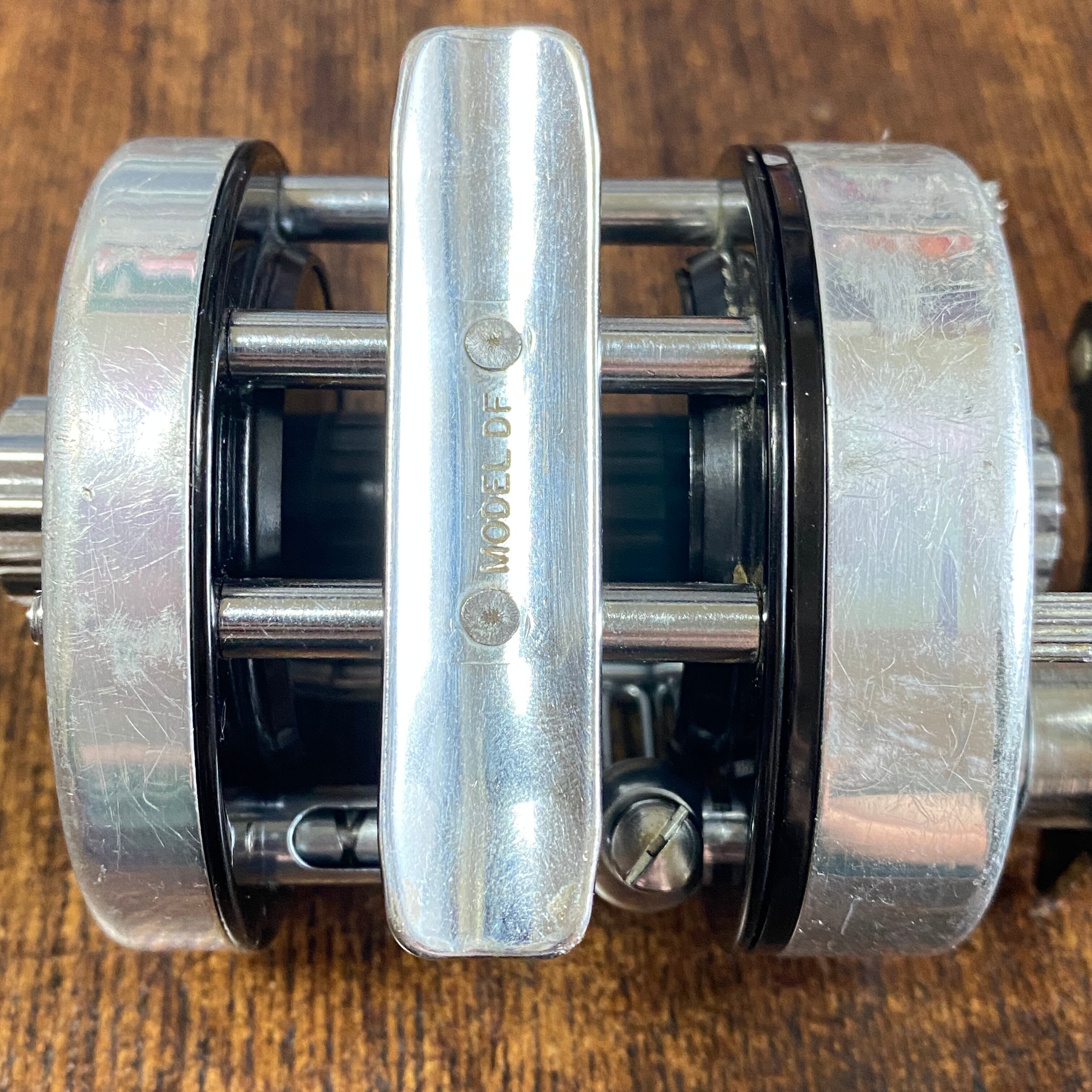 70s Pflueger 2800 クラッチ正常 / オールドフルーガー [g93