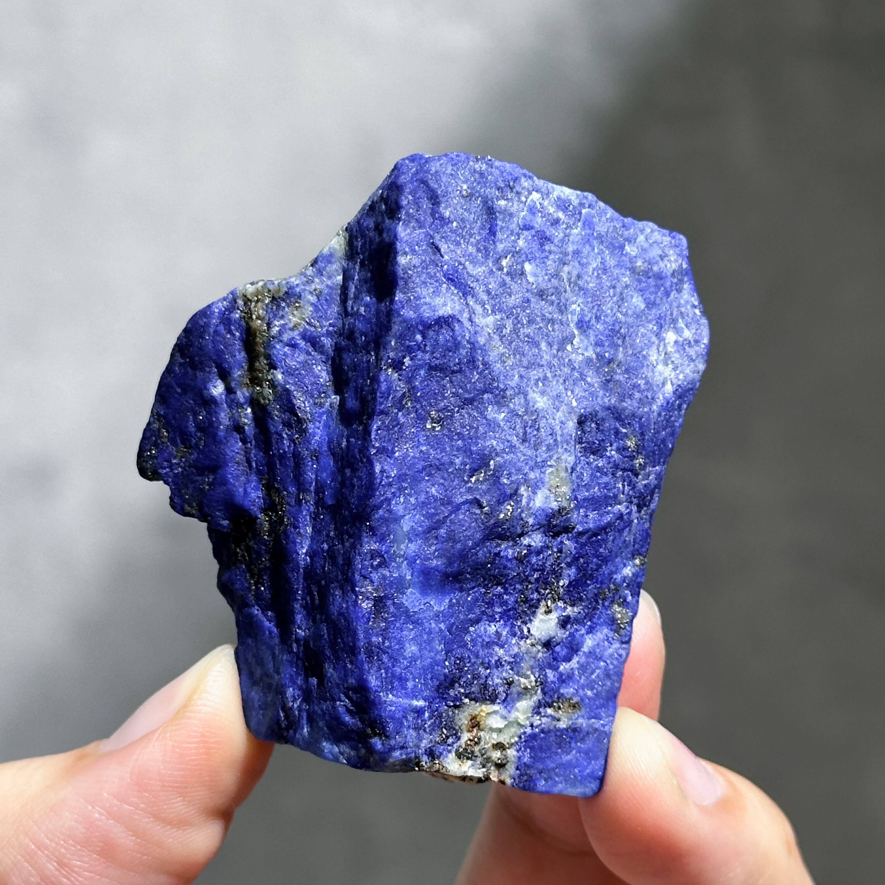 幸運の石で邪気を退ける/ラピスラズリ原石/パワーストーン/天然石/置き石 幸運の石で邪気を退ける/ラピスラズリ原石/パワーストーン/天然石/置き石