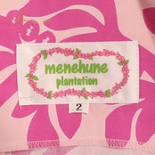 フラダンス 衣装 MENEHUNE PLANTETION メネフネプランテーション ワンピース ドレス ピンク系 花柄 植物柄 フリル ハワイアンプリント ハワイアン アロハ フラ ダンス レッスン 練習 ハワイアンダンス ノースリーブ フレアスカート 華やか 鮮やか かわいい おしゃれ 上品 大人っぽい
