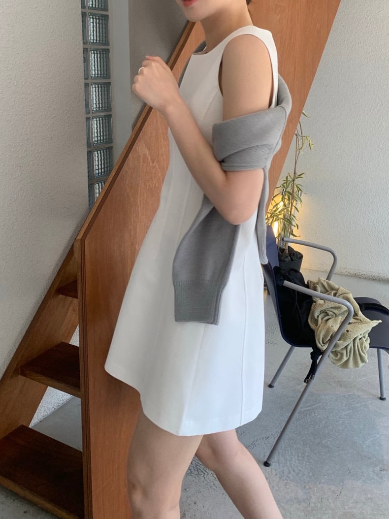 シックノースリーブミニワンピース | Pay ID