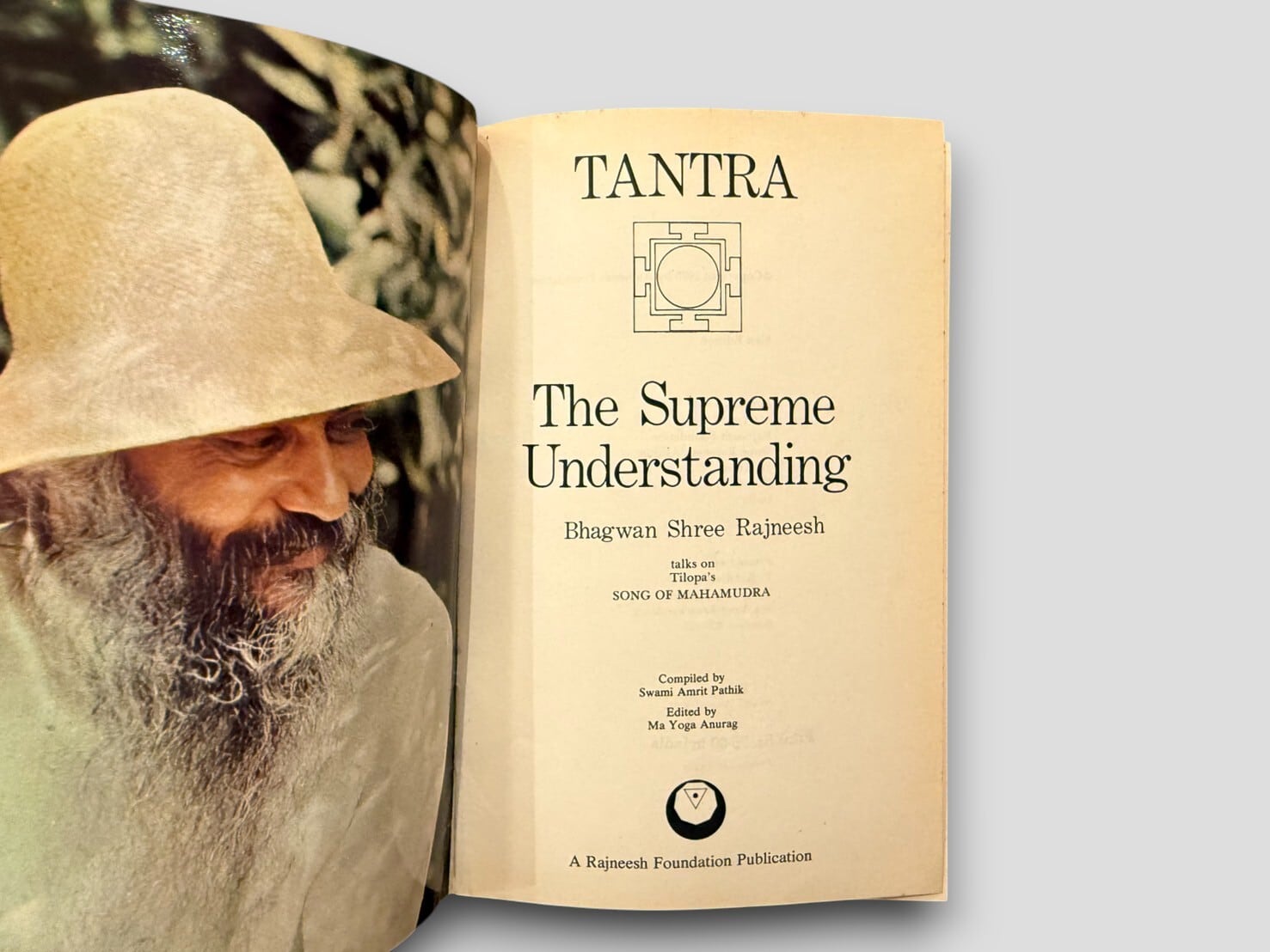 SZ037】【FIRST EDTION】Tantra: The Supreme Understanding(1975