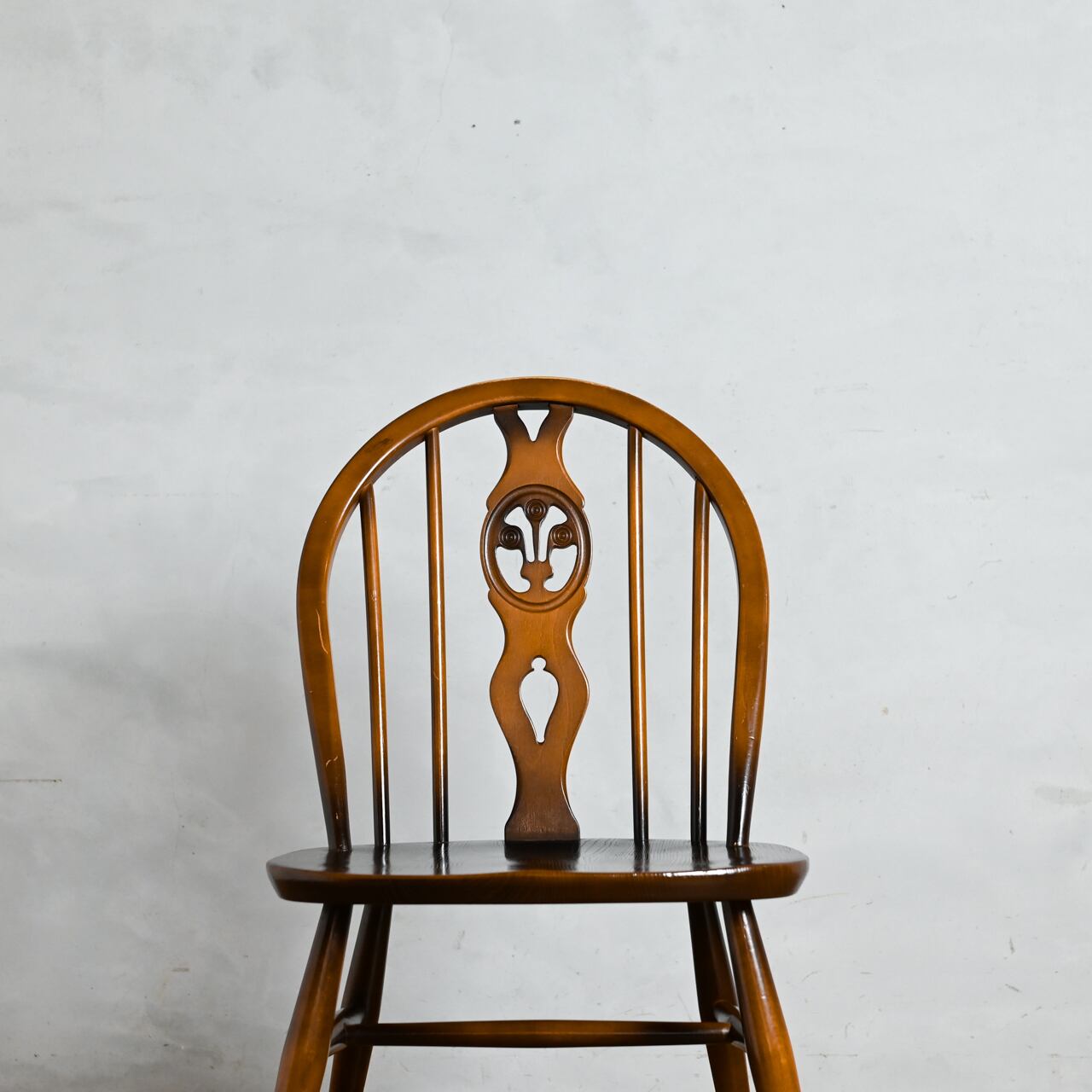 Ercol Thistleback Chair 【A】/ アーコールシスルバックチェア  〈ダイニングチェア・デスクチェア・椅子・コロニアル・アンティーク・ヴィンテージ〉 112902 | SHABBY'S MARKETPLACE　 アンティーク・ヴィンテージ 家具や雑貨のお店 powered by