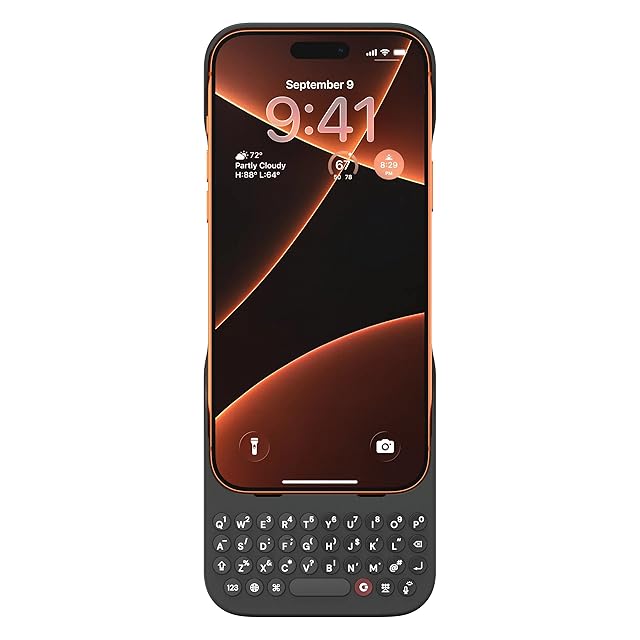 Clicks(クリックス) iPhone 17 Pro Max 用 キーボード付き ケース