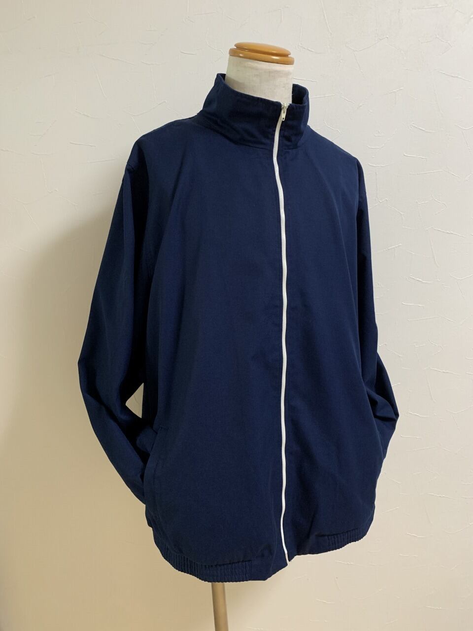 Big Silhouette Bi-Color Zip-Up Jacket