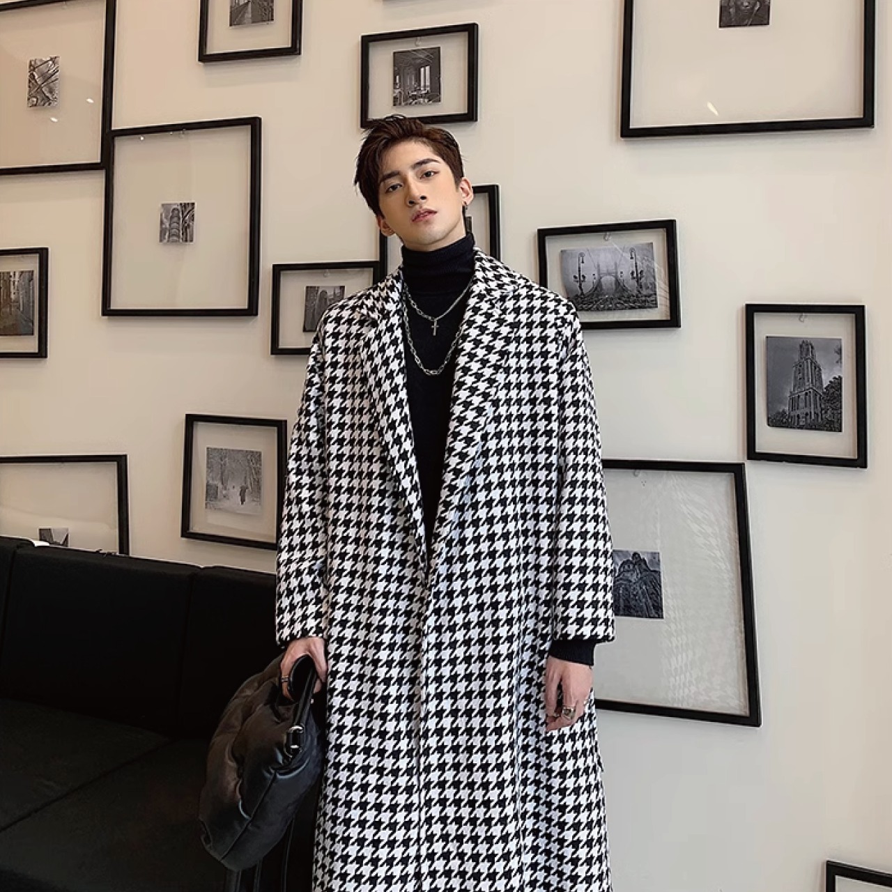 冬のおしゃれを格上げするシンプルながらも存在感を放つ千鳥格子柄ロングコート　CO003