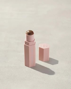 【 FENTY BEAUTY 】 Match Stix Contour Skinstick Suedish コントアースキンスティック