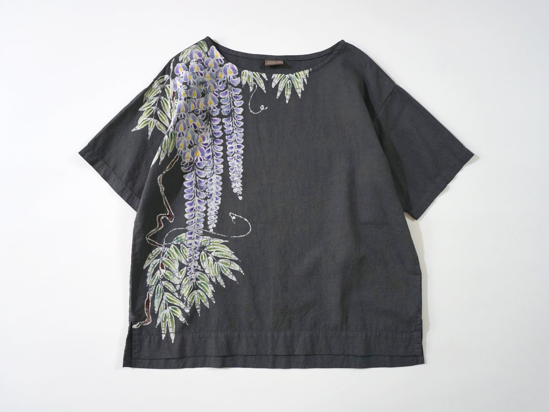 《Blemished items》Batik half linen blouse