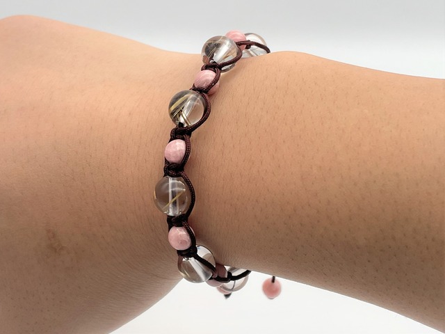 編みブレスレット（ルチルクォーツ・インカローズ）