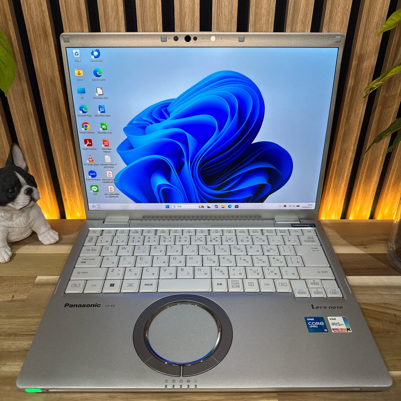 \ 公式ショップ限定価格❣️/ 2K高画質《ハイスペック》Let’s note FV1 メモリ16GB SSD256GB 超軽量 第11世代 ノートパソコン 安心サポート＆3ヶ月保証付き