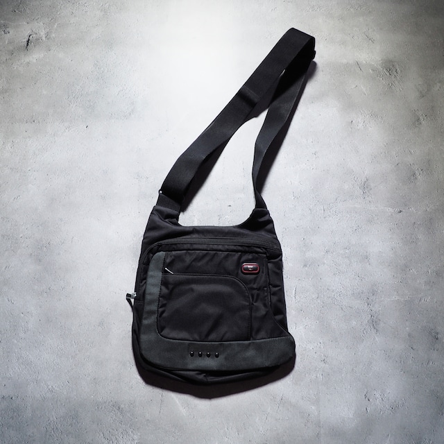 2000s ” TUMI ” multi technical Body shoulder Bag