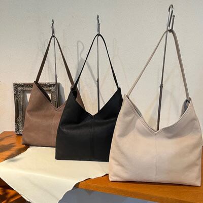 B.stuff　Vカットバッグ(大)