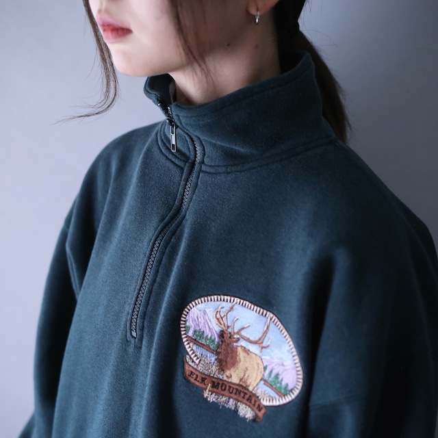 "刺繍×鹿" one point design over silhouette half-zip sweat pullover