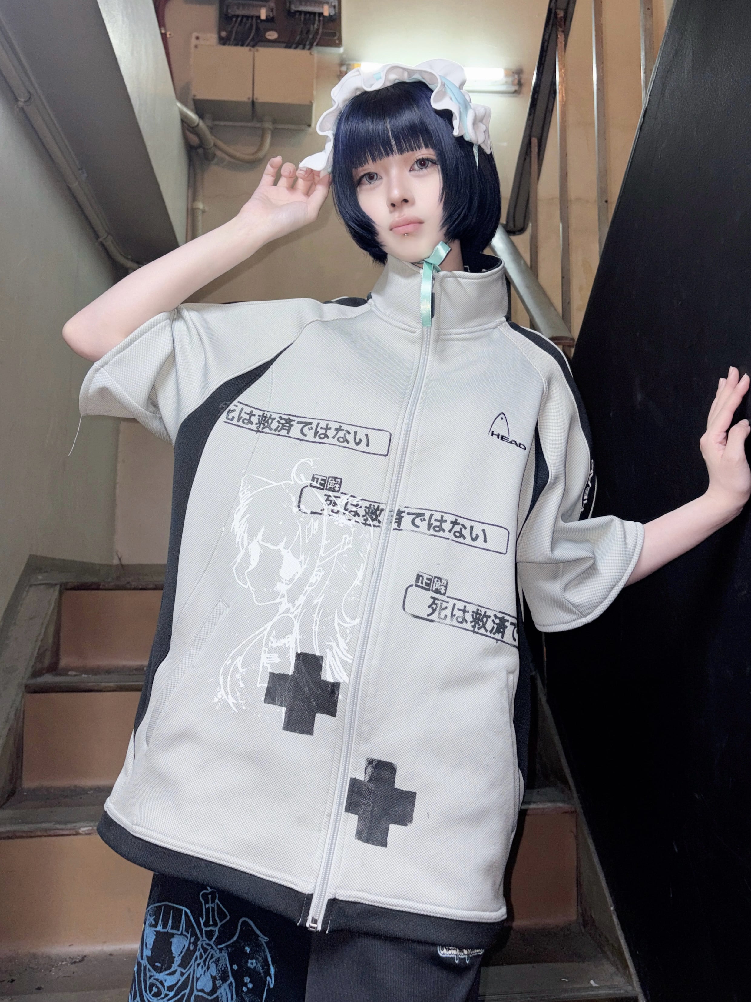 コラージュ | プレミアム雀蜂