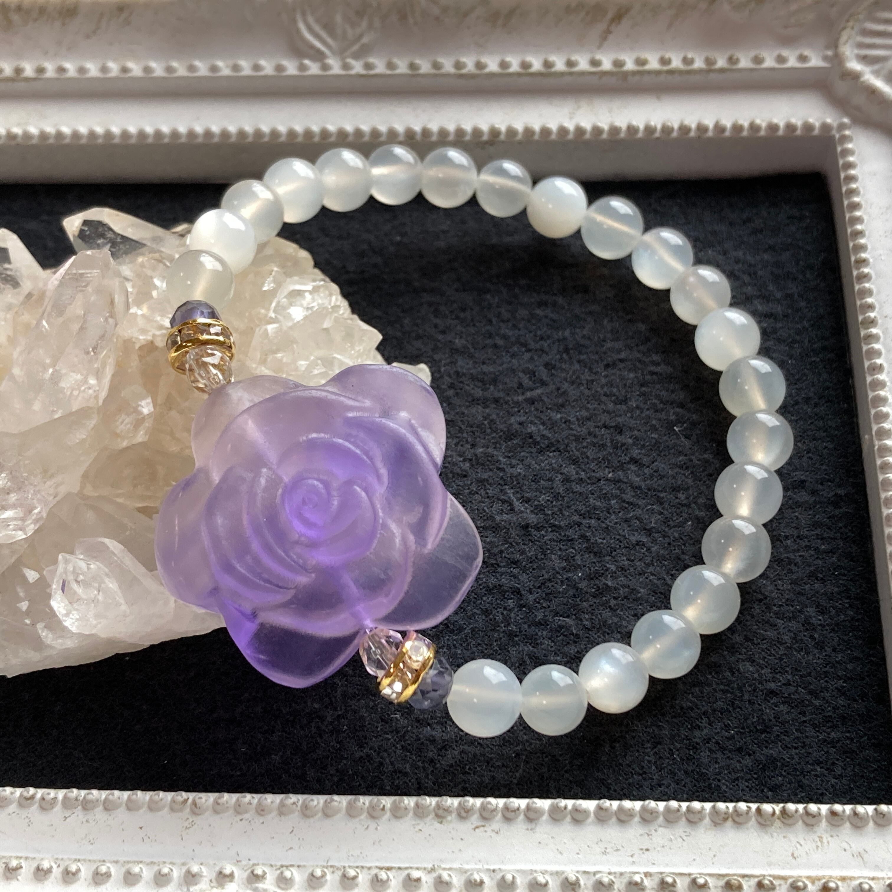 フローライト薔薇×カット入り水晶×アイオライト 天然石ブレスレット(シリコンゴムタイプ) | Masquerade -マスカレード- powered by BASE フローライト薔薇×カット入り水晶×アイオライト 天然石ブレスレット(シリコンゴムタイプ) | Masquerade -マスカレード- powered by BASE