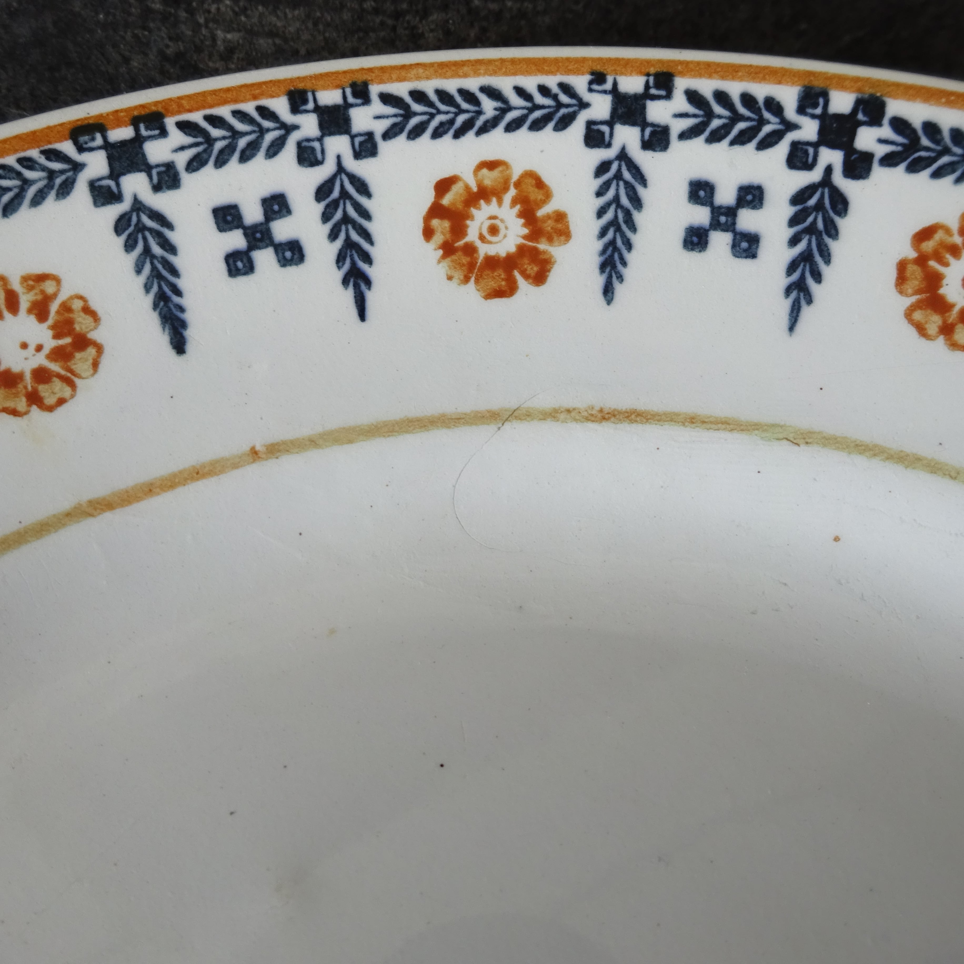 【 Épuisé 】ST AMANDINOISE* décor《floral sur le marli bleu et orange》 ensemble de 2 assiettes plates