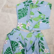 フラダンス 衣装 ツーピース セットアップ 上下セット ブルー系 チューブトップ プルメリア柄 モンステラ柄 かわいい 華やか 鮮やか 爽やか 明るい 水色 緑 ハワイアン アロハ ハワイアンプリント フラ ダンス レッスン 練習 デザイン おしゃれ