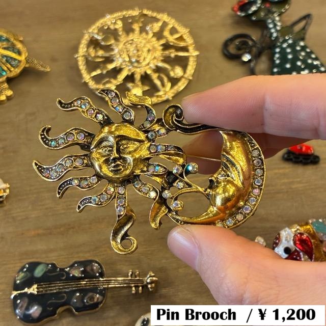 TOPANGA Jewelry Bijou art brooch Sun and moon　ビジューアートブローチ　太陽と月　プレゼント　プチギフト　ジャケット　帽子　バッグ　ニット