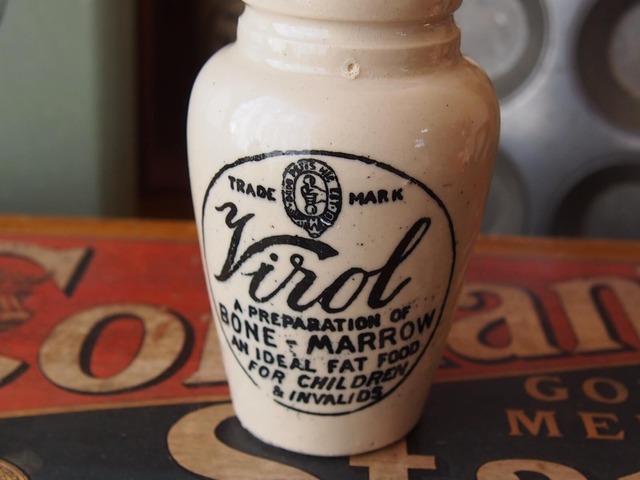 イギリスアンティーク　VIROL POT(ヴィロール)　陶製ポット