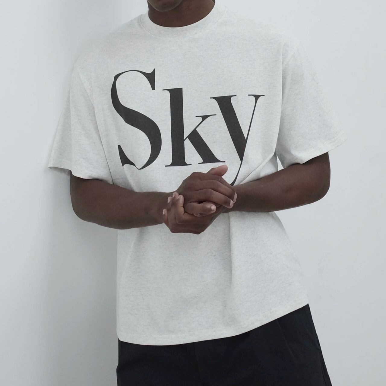 モダンフォントレトログラフィックTシャツ 2col   A00312