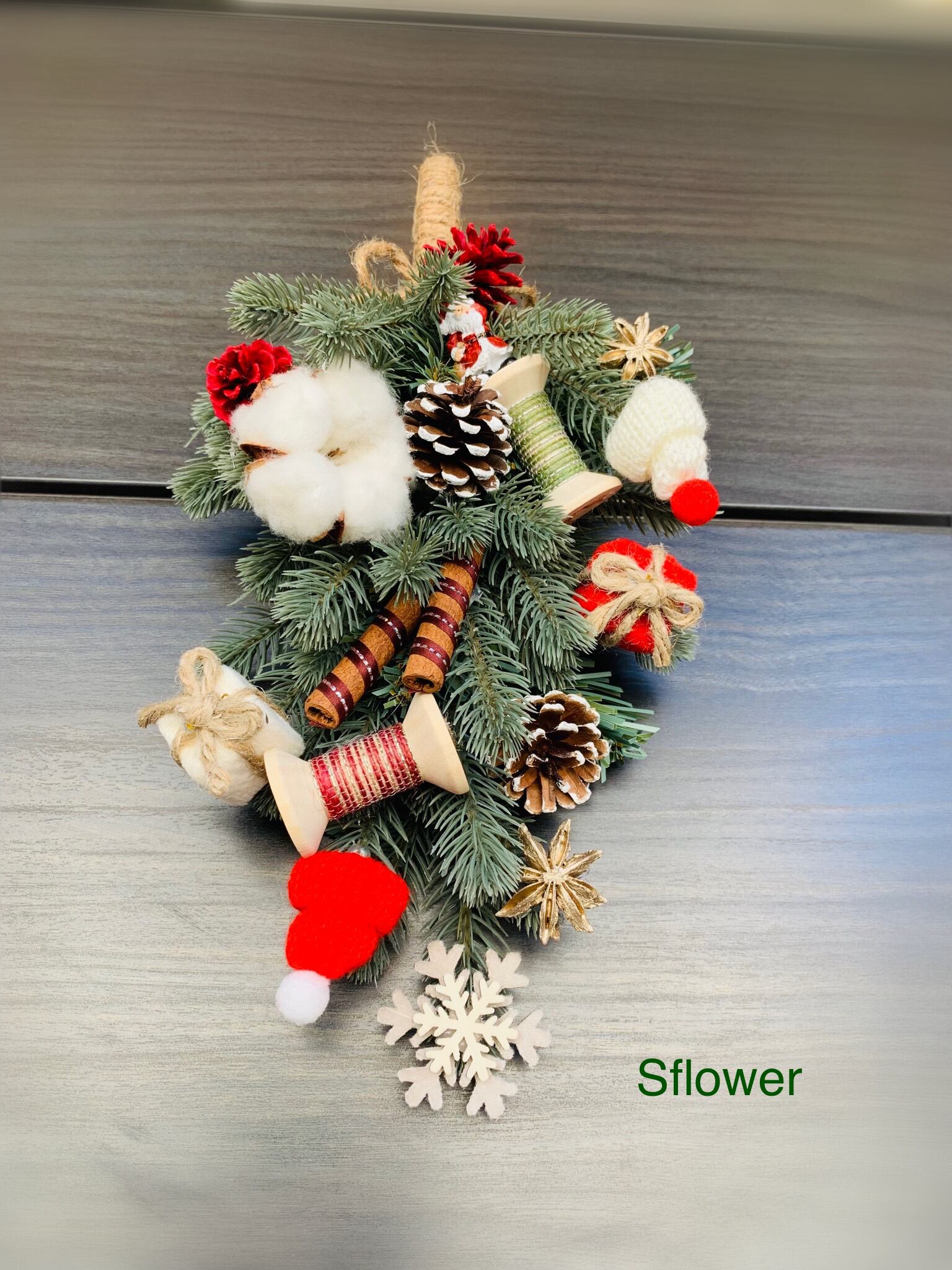 送料無料】ミニクリスマスツリースワッグ(ナチュラル、壁掛け) | Sflower