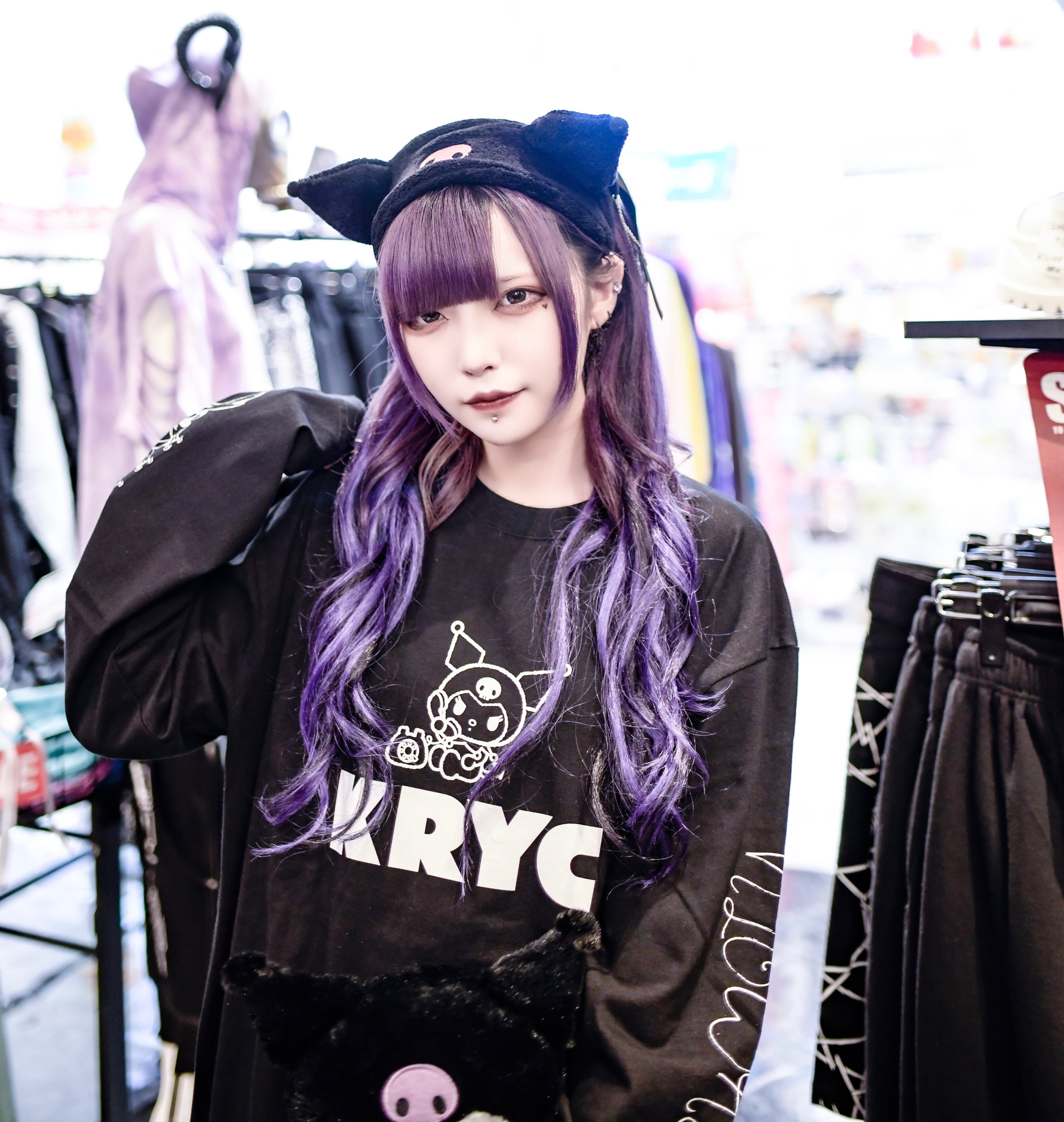 KRY clothing クロミ Tシャツ ブラック×パープル