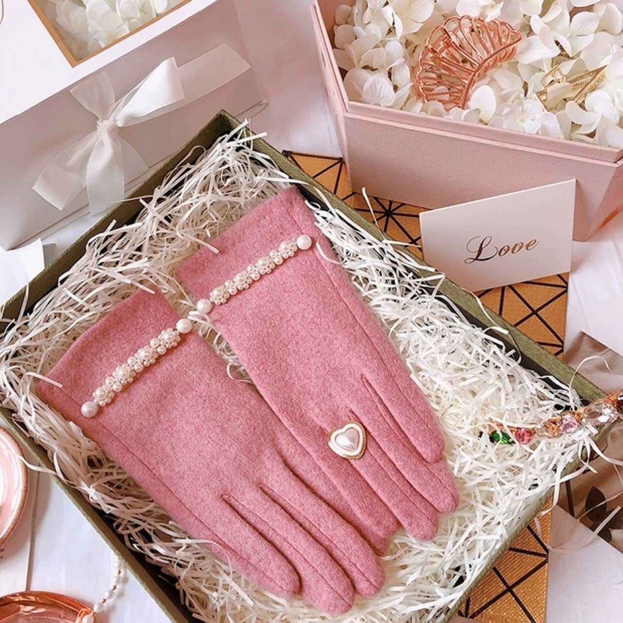 【即納】【ときめきハート♡】ビジューたっぷりあったか手袋